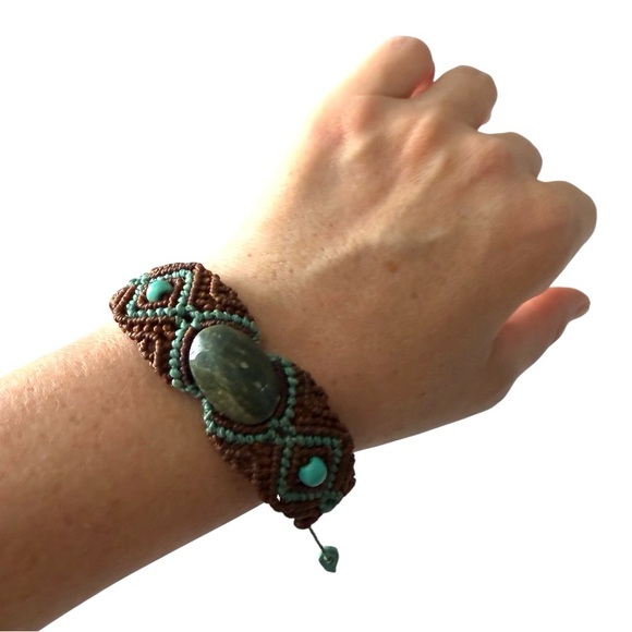 Handmade Macrame Adjustable Beaded Bracelet - Picture 1 of 6
